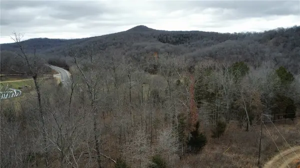 Address Withheld By Seller, Green Forest, AR 72638