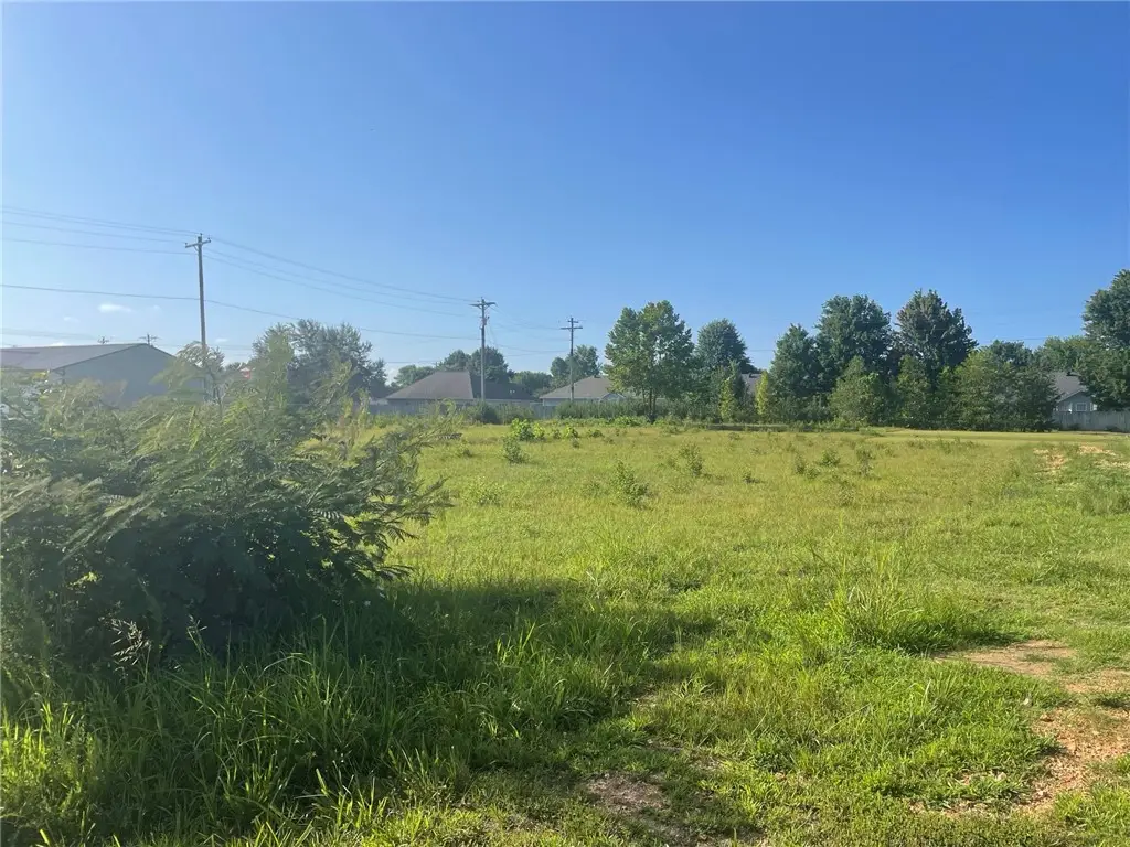 2119 N Center Street, Elkins, AR 72701 - #1