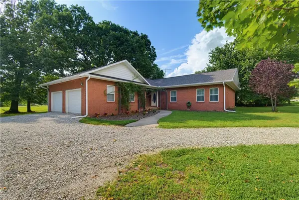 1349 Harmon Road, Fayetteville, AR 72704