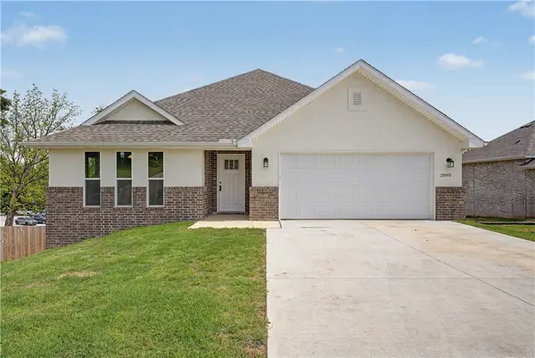 2895 Roe Deer Street, Springdale, AR 72762
