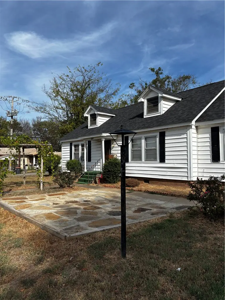 1008 W College Street, Ozark, AR 72949 - #2