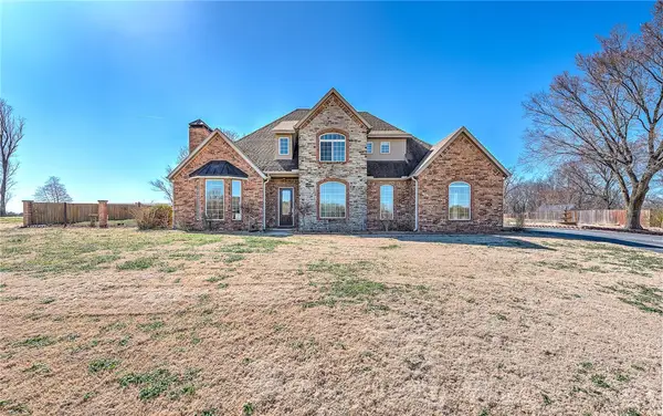 515 Candlelight Circle, Elm Springs, AR 72762