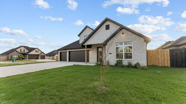 1309 Carrara Street, Tontitown, AR 72762