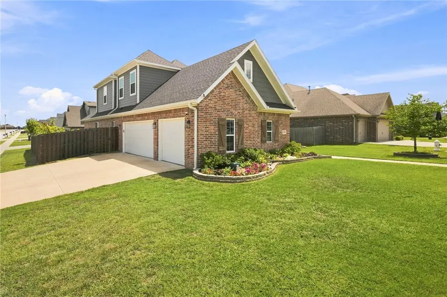 1220 Hope Street, Centerton, AR 72719 - #2