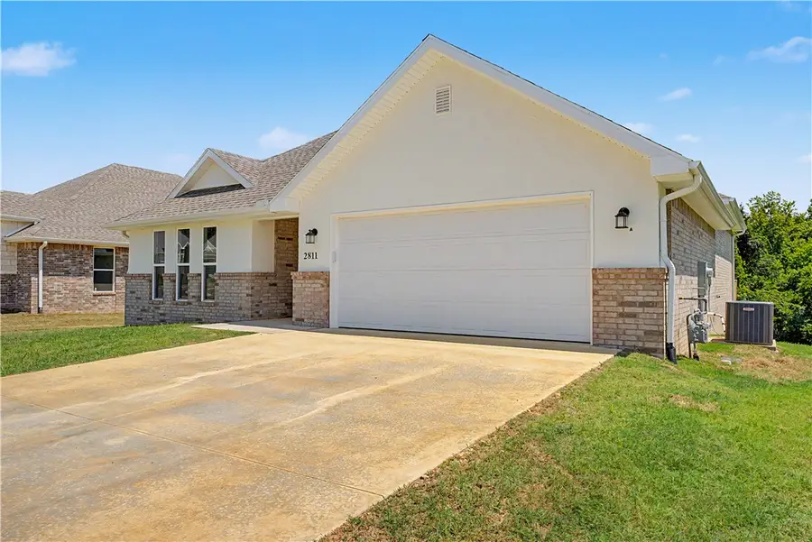 2811 Roe Deer Street, Springdale, AR 72762 - #3