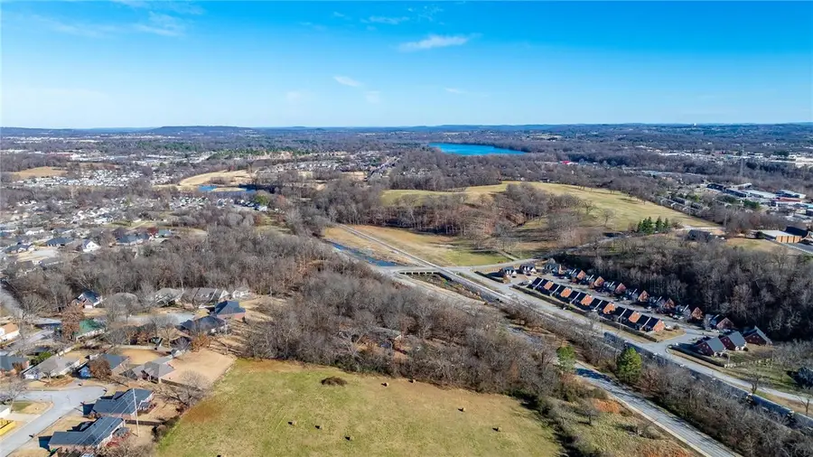 4906 Johnson Road, Springdale, AR 72762 - #3