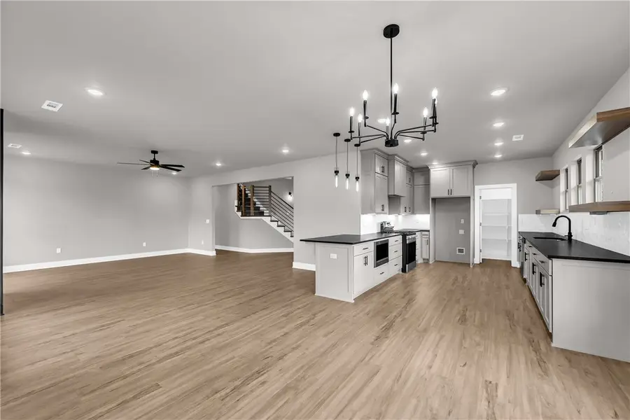 10 York Drive, Bella Vista, AR 72714 - #2