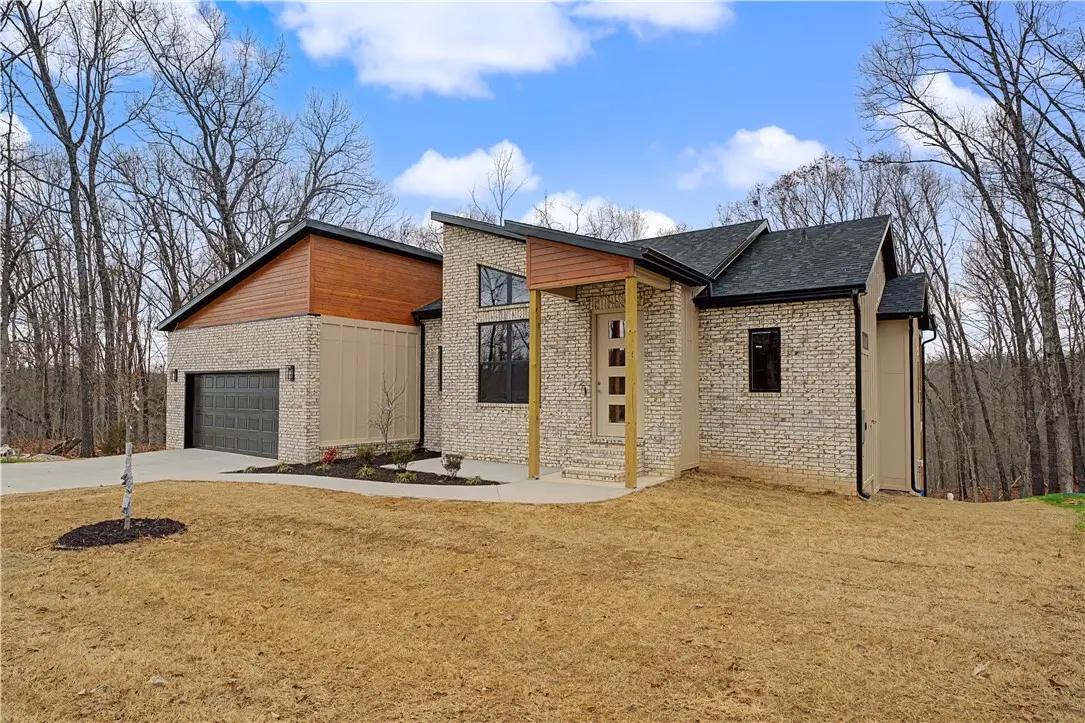 2 Celtic Lane, Bella Vista, AR 72714 - #1