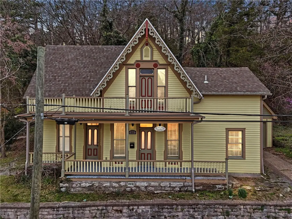 212 Spring Street, Eureka Springs, AR 72632 - #1
