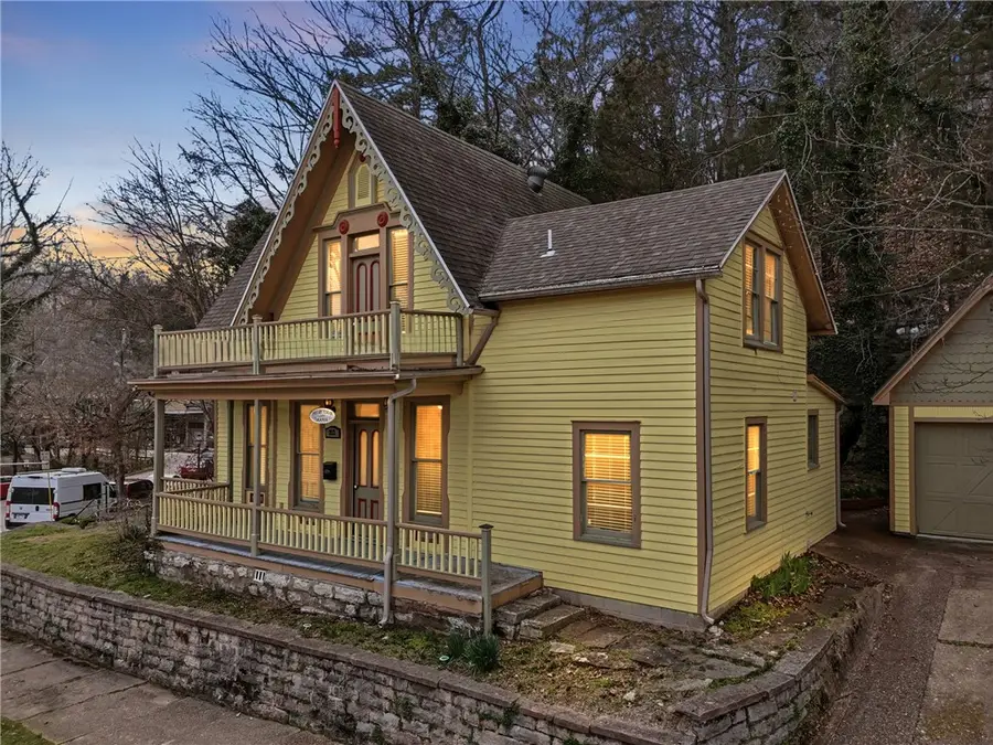 212 Spring Street, Eureka Springs, AR 72632 - #2
