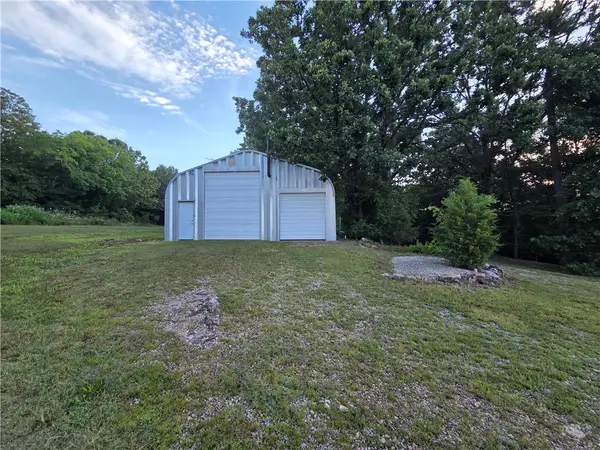 Windover Acres - 4874 Hwy 62, Eureka Springs, AR 72632
