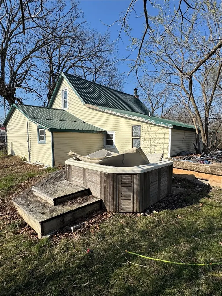 103 Maple Street, Omaha, AR 72662 - #2