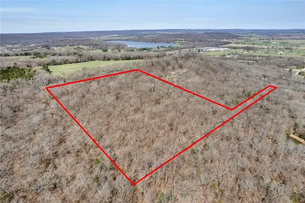 11299 E Apple Hill Road, Prairie Grove, AR 72753