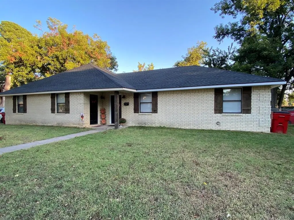 307-309 Market Street, Dardanelle, AR 72834 - #1