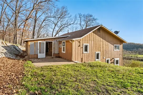 300 Summit Lane, Noel, MO 64854