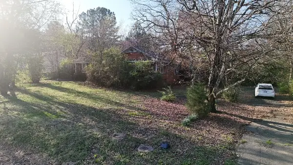1845 W Wedington Drive, Fayetteville, AR 72701