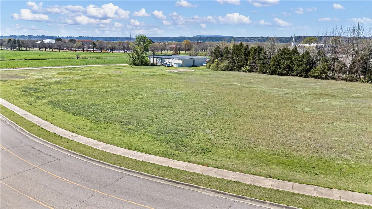 Reasoner Lane, Russellville, AR 72802 - #1