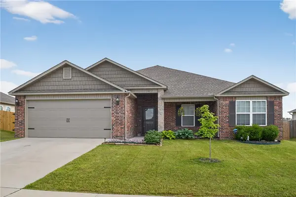 2407 Maplewood Avenue, Lowell, AR 72745