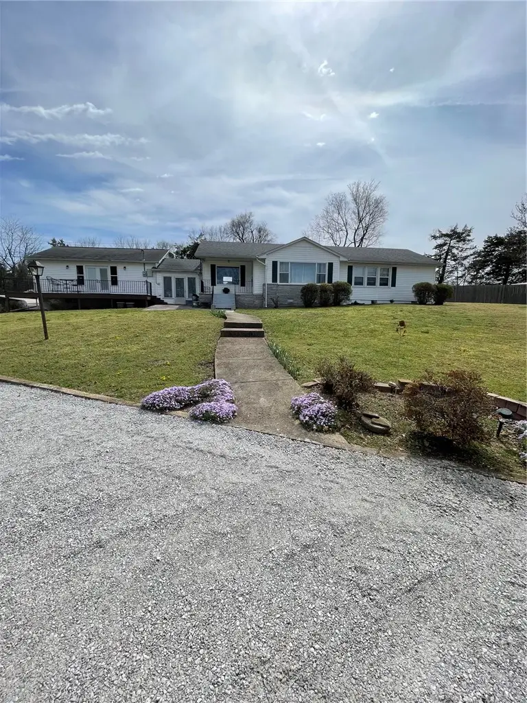 714 Circle. Drive, Berryville, AR 72616 - #2
