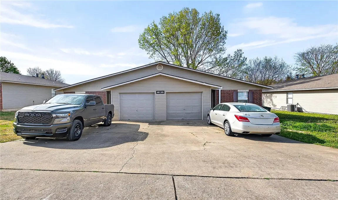 3433 & 3435 W Harvard Street, Fayetteville, AR 72704 - #1