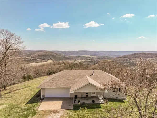 6390 County Road 302, Eureka Springs, AR 72632