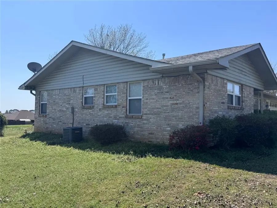 915 Maple Shade Road, Alma, AR 72921 - #3