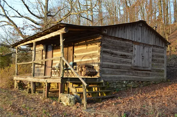 Address Withheld By Seller, Deer, AR 72628