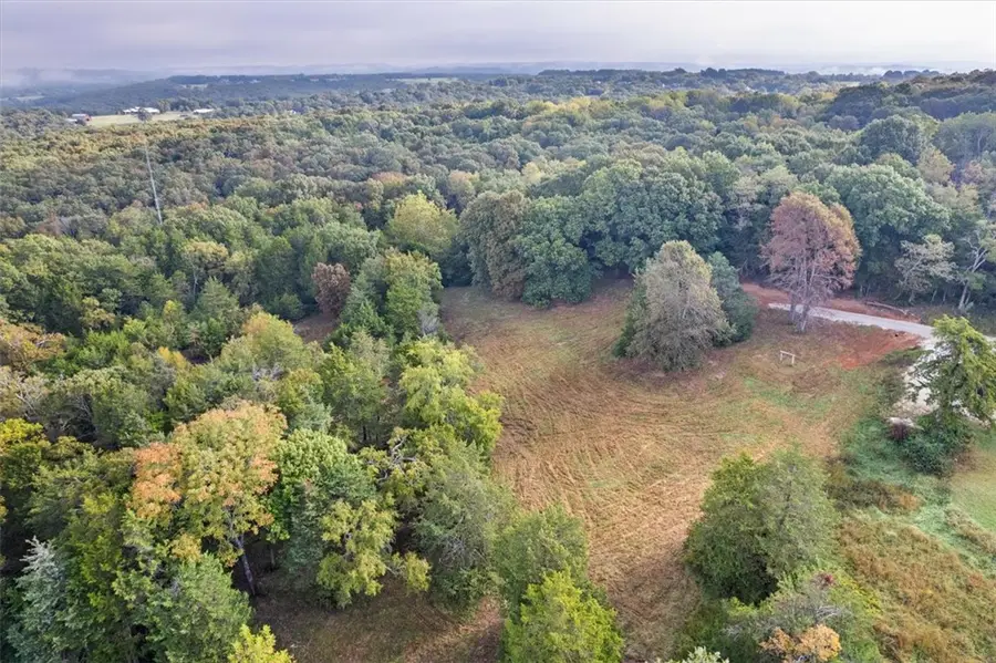 18092 Lake Sequoyah Road, Fayetteville, AR 72701 - #2