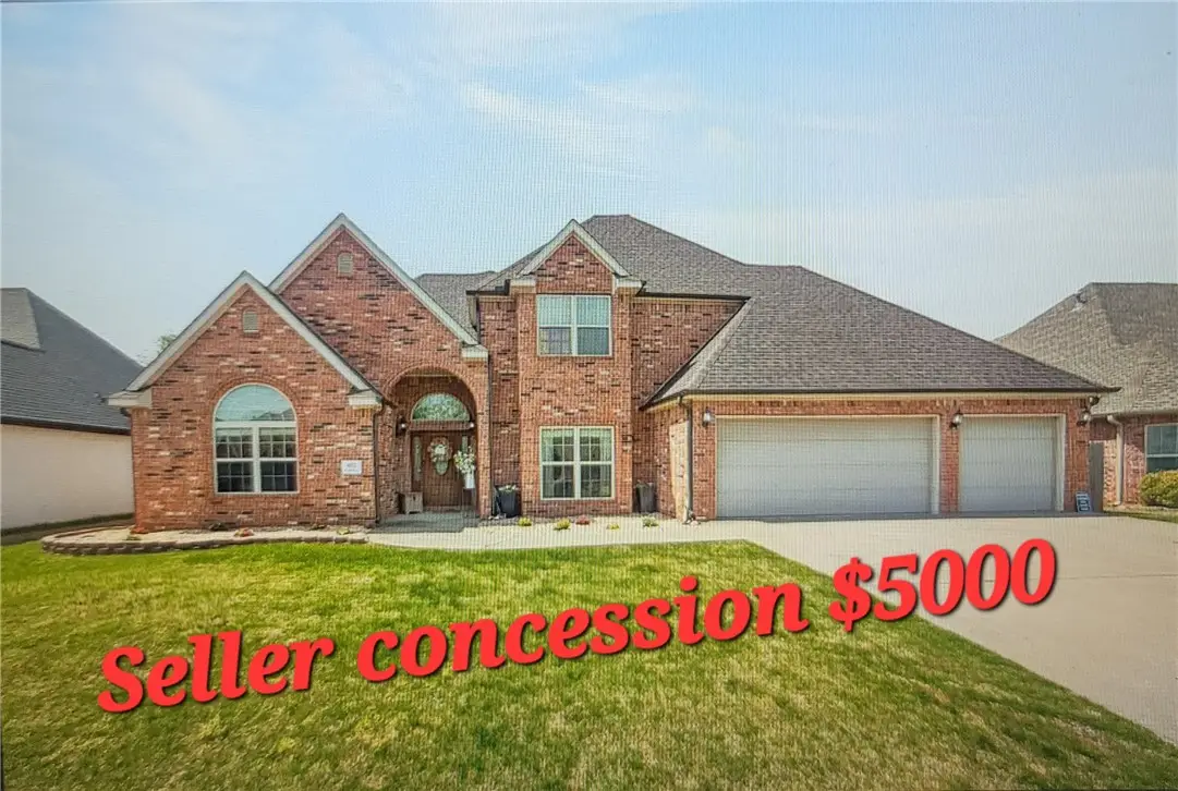 402 SE Hendrix Street, Bentonville, AR 72712 - #1