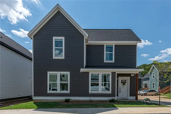 944 S Laramie Heights, Fayetteville, AR 72704