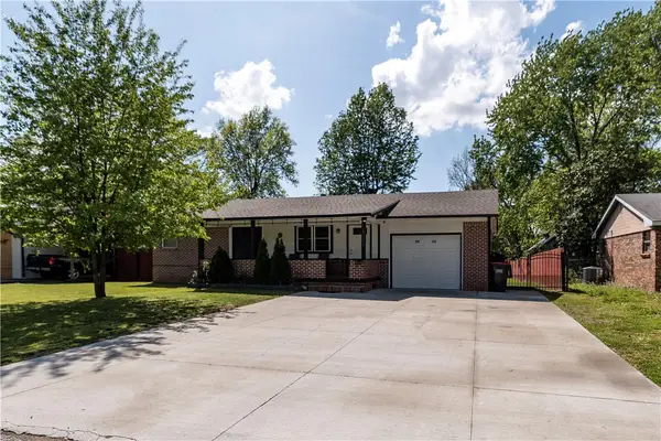 1022 Lowell Road, Springdale, AR 72764