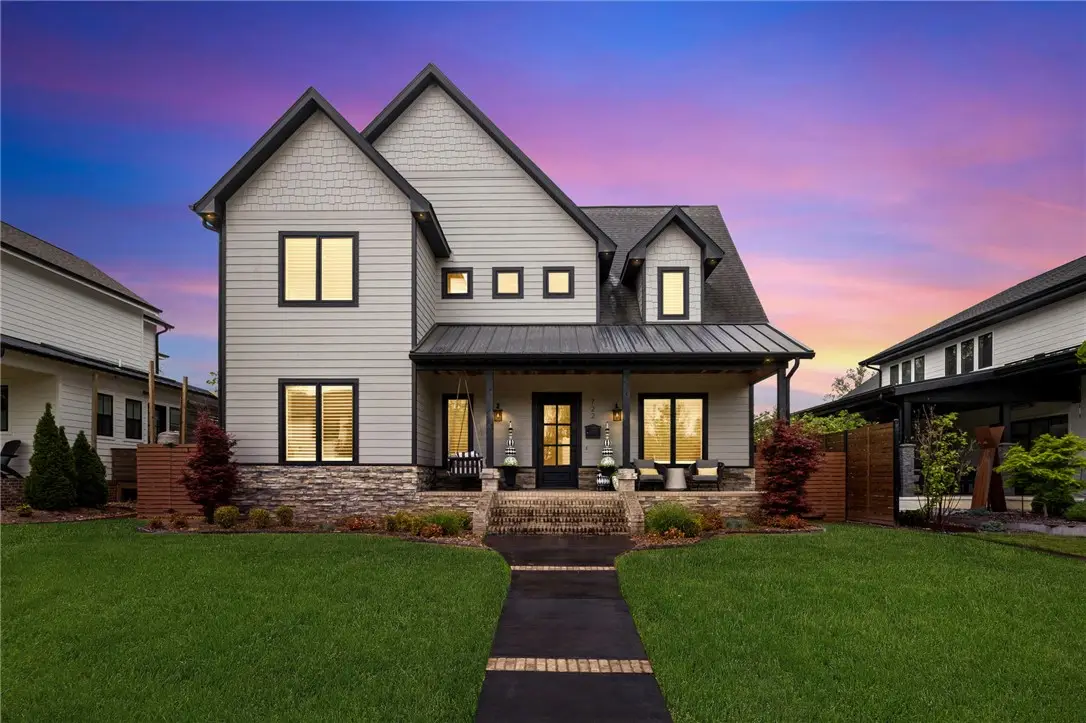 722 NE 2nd Street, Bentonville, AR 72712 - #1