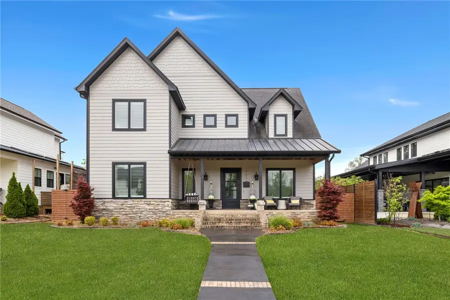 722 NE 2nd Street, Bentonville, AR 72712 - #2