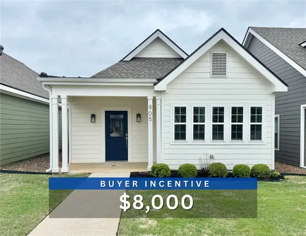 905 NE Heights Lane, Bentonville, AR 72712