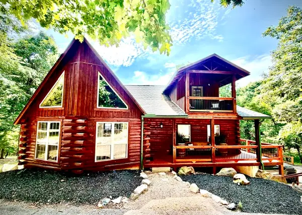 369 Lake Forest Drive, Eureka Springs, AR 72631