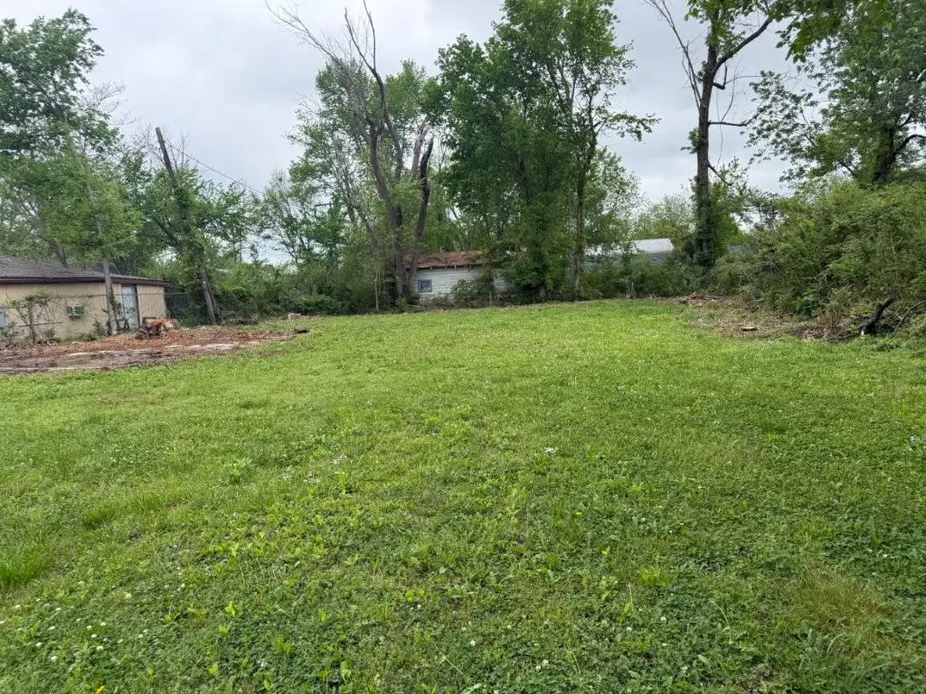 303 E Easy Street, Rogers, AR 72756 - #1