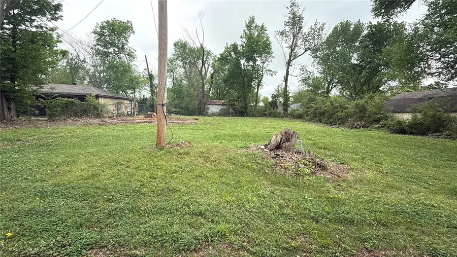 303 E Easy Street, Rogers, AR 72756 - #2