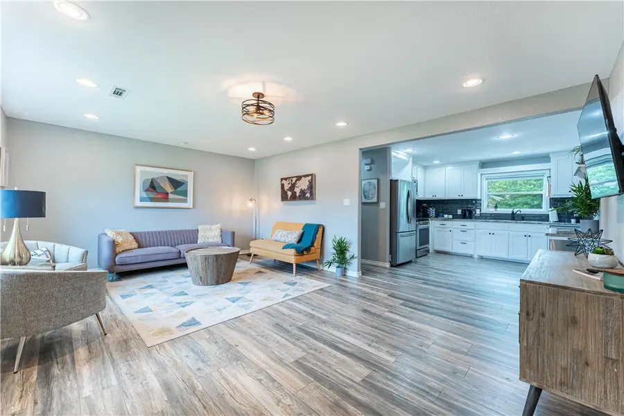 1103 Bella Vista Road, Bentonville, AR 72712 - #3