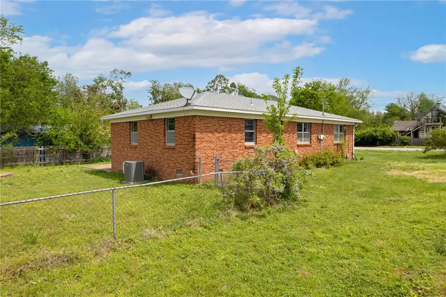 201 NW G Lot 41 Street, Bentonville, AR 72712 - #3