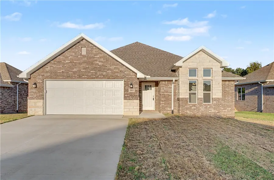 2833 Roe Deer Street, Springdale, AR 72762 - #3