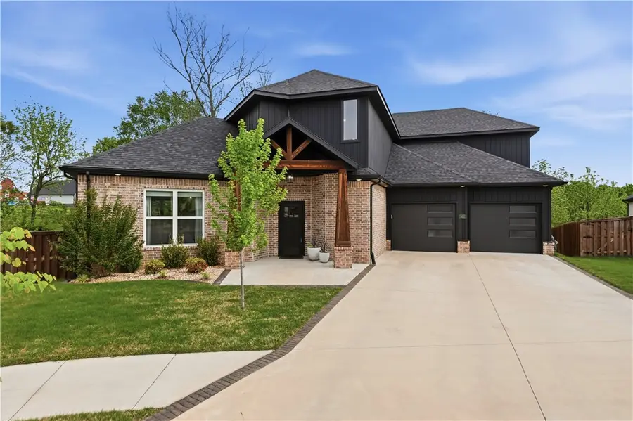 302 SW Gunison Cove, Bentonville, AR 72712 - #2