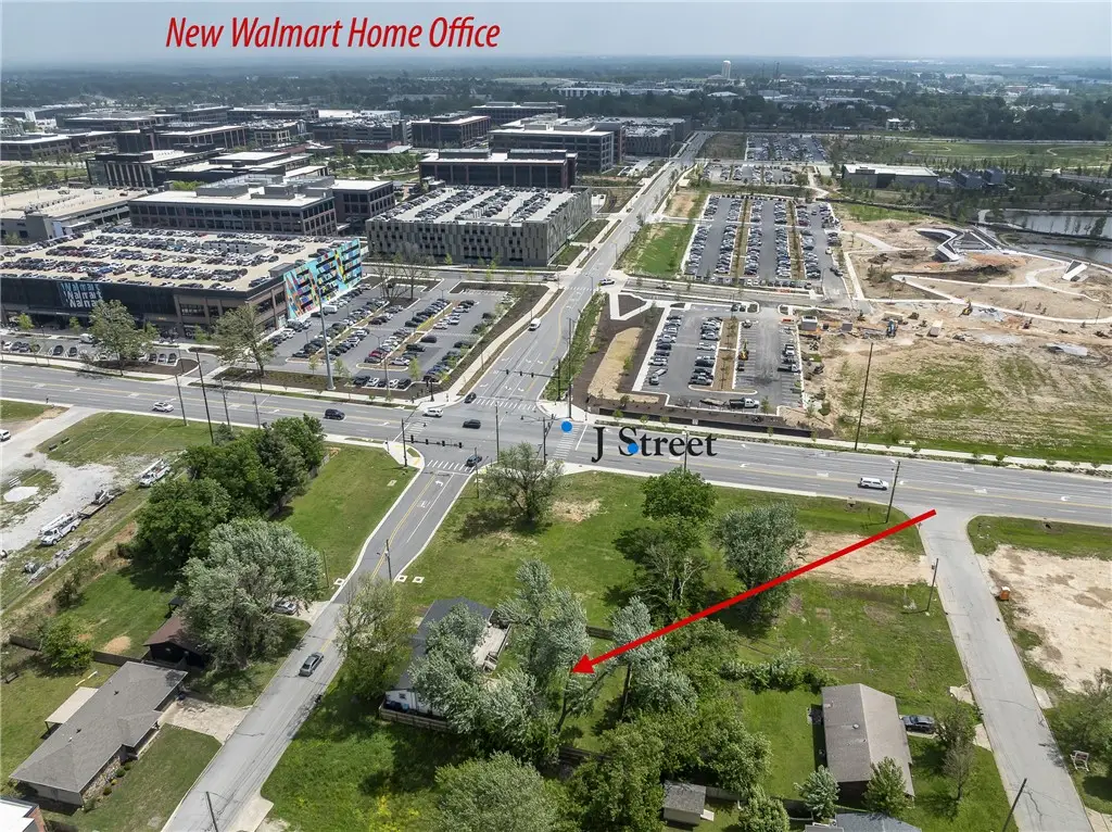 1004 SE 10th Street, Bentonville, AR 72712 - #1