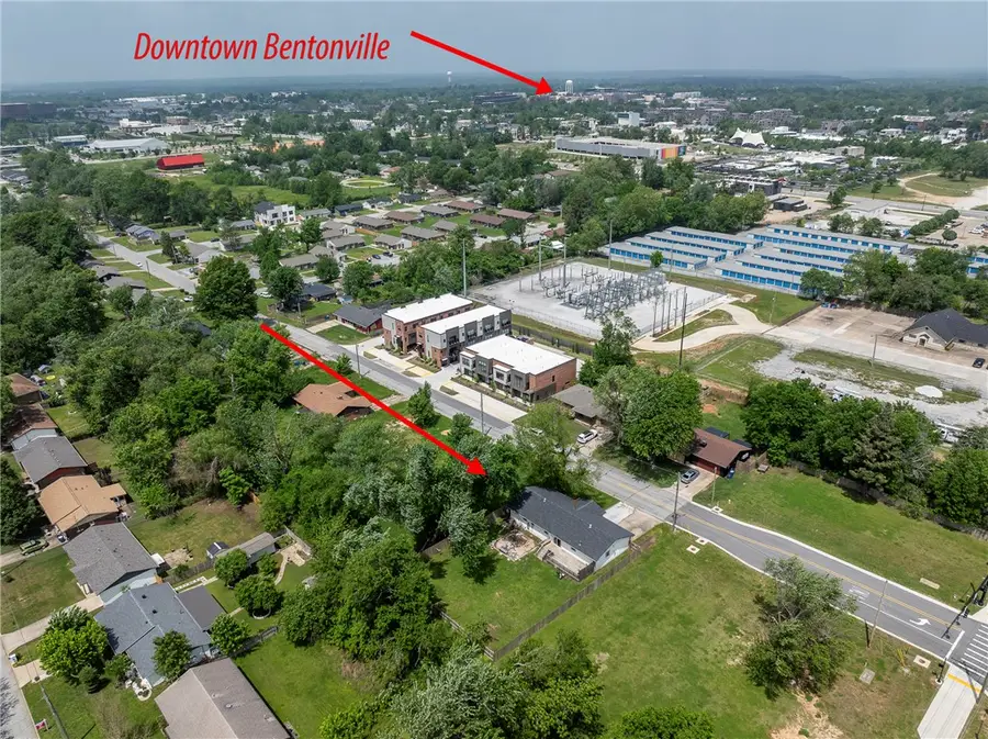 1004 SE 10th Street, Bentonville, AR 72712 - #3