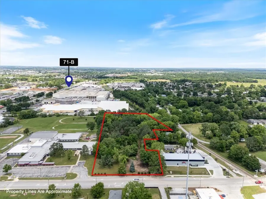 214 Mcclure Avenue, Lowell, AR 72745 - #2