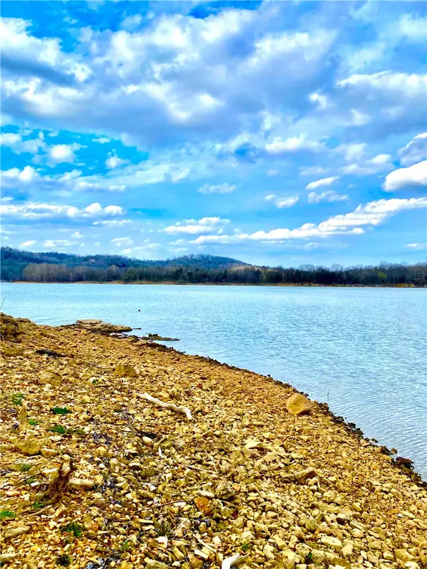 000 Highway 311, Green Forest, AR 72638