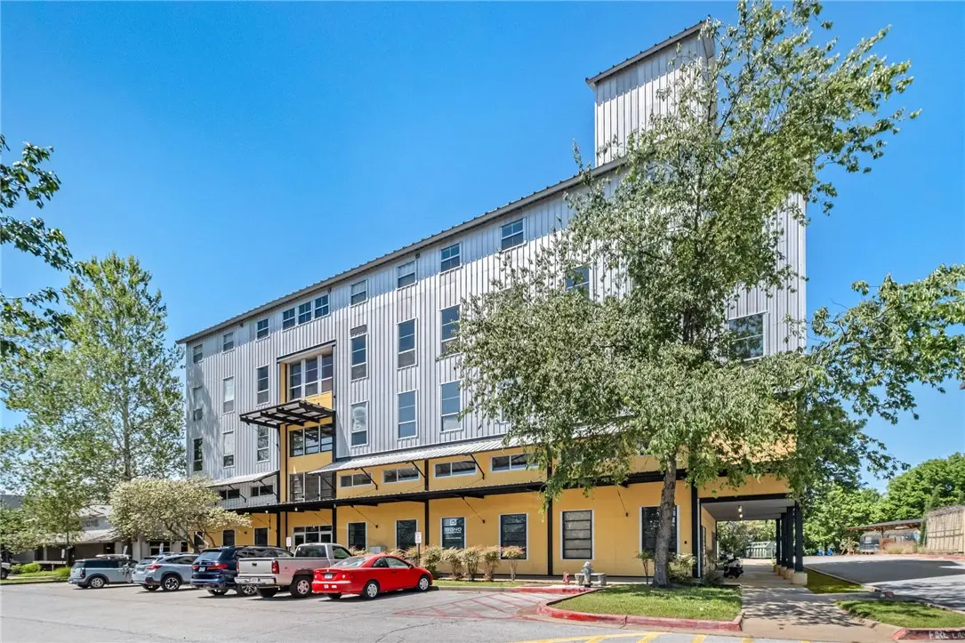525 S School #450, Fayetteville, AR 72701 - #1