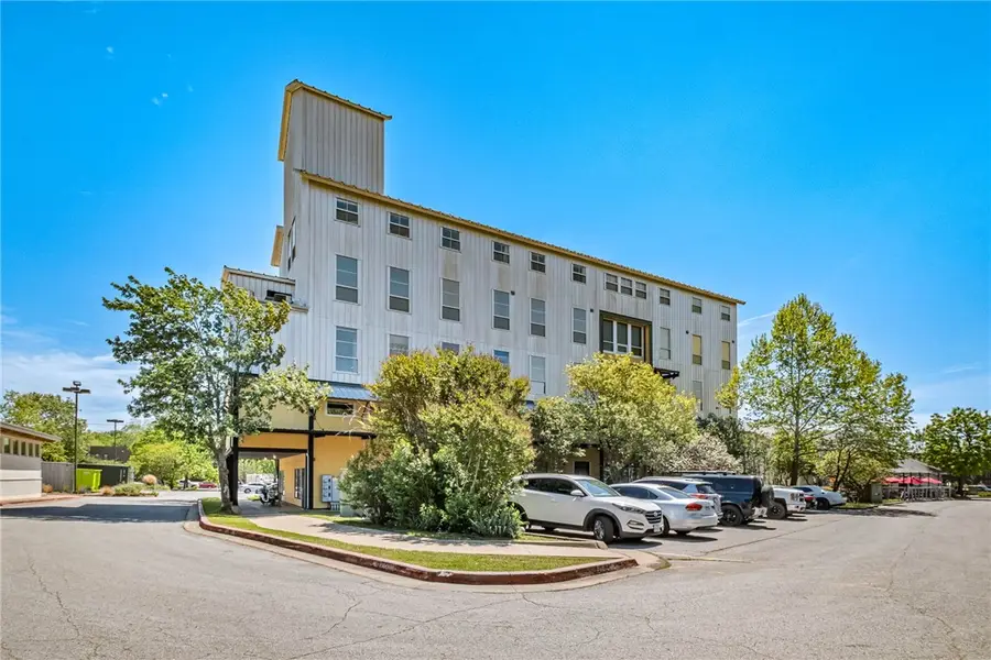 525 S School #450, Fayetteville, AR 72701 - #2