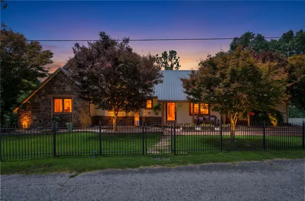 15399 Putman Road, Rogers, AR 72756