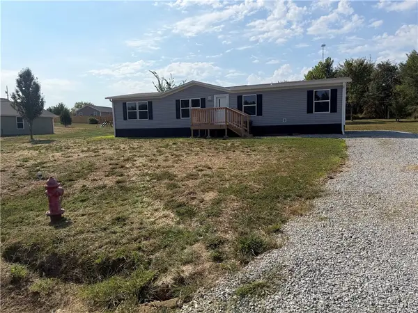 7892 Blockade Village North, Seligman, AR 65745