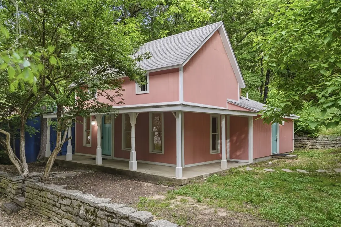 88 Grand Avenue, Eureka Springs, AR 72632 - #1